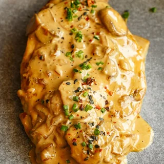 Pollo al limón con salsa dorada